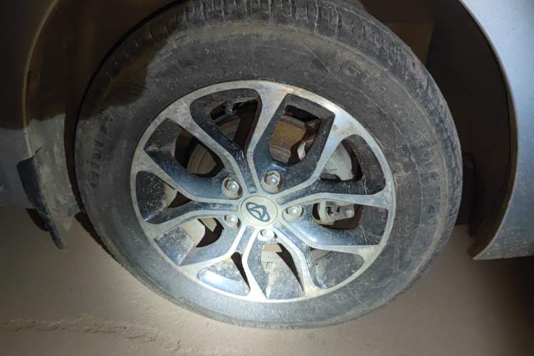 Used CHANGAN KAICHENG Oushang A600 2016 1.5L Manual Luxury 7-Seater Right Front Wheel Hub