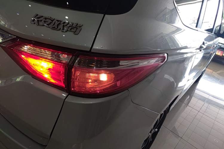 Used CHANGAN KAICHENG Oushang A600 2016 1.5L Manual Elite 7-Seater Right Rear Taillight