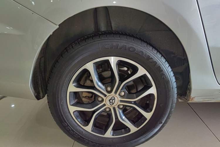 Used CHANGAN KAICHENG Oushang A600 2016 1.5L Manual Elite 7-Seater Right Rear Wheel Hub