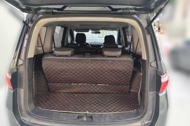 Used CHANGAN KAICHENG Oushang A600 2016 1.5L Manual Luxury 7-Seater Trunk