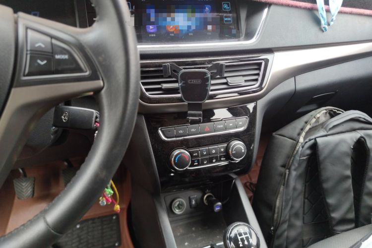 Used CHANGAN KAICHENG Oushang A600 2016 1.5L Manual Luxury 7-Seater Audio And AC Panel