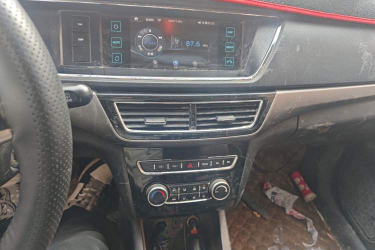 Used CHANGAN KAICHENG Oushang A600 2016 1.5L Manual Elite 7-Seater Audio And AC Panel