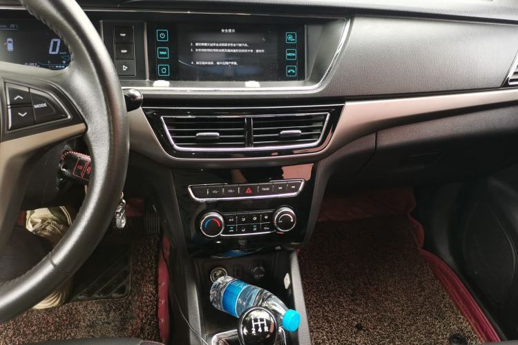 Used CHANGAN KAICHENG Oushang A600 2016 1.5L Manual Luxury 7-Seater Audio And AC Panel