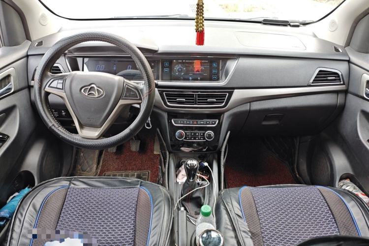 Used CHANGAN KAICHENG Oushang A600 2016 1.5L Manual Luxury 7-Seater Center Console