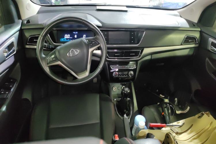 Used CHANGAN KAICHENG Oushang A600 2016 1.5L Manual Luxury 7-Seater Center Console