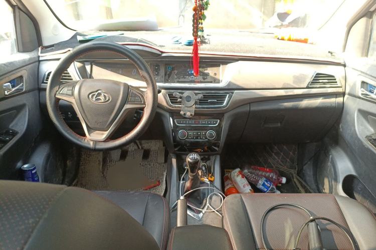 Used CHANGAN KAICHENG Oushang A600 2016 1.5L Manual Luxury 7-Seater Center Console
