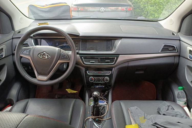 Used CHANGAN KAICHENG Oushang A600 2016 1.5L Manual Luxury 7-Seater Center Console