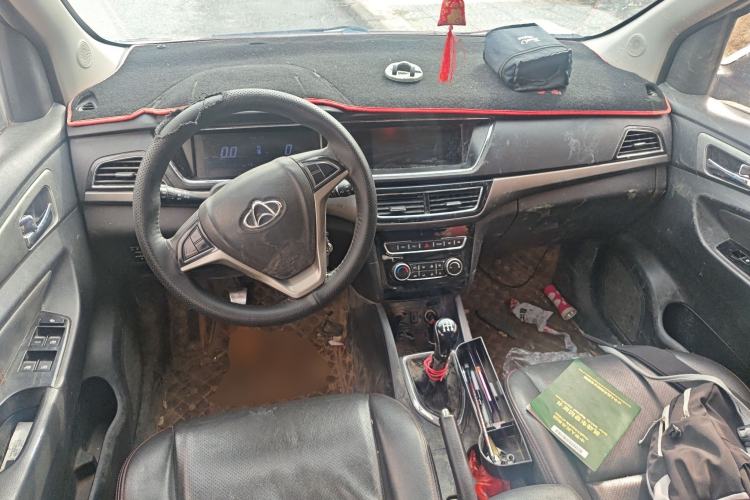 Used CHANGAN KAICHENG Oushang A600 2016 1.5L Manual Elite 7-Seater Center Console