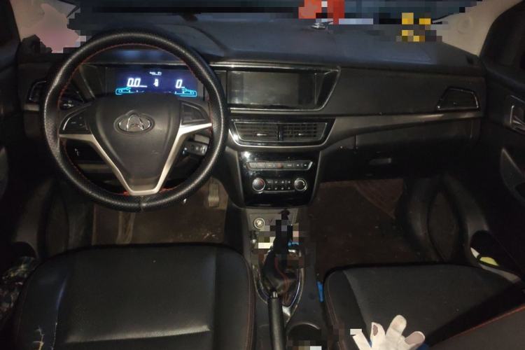 Used CHANGAN KAICHENG Oushang A600 2016 1.5L Manual Elite 7-Seater Center Console