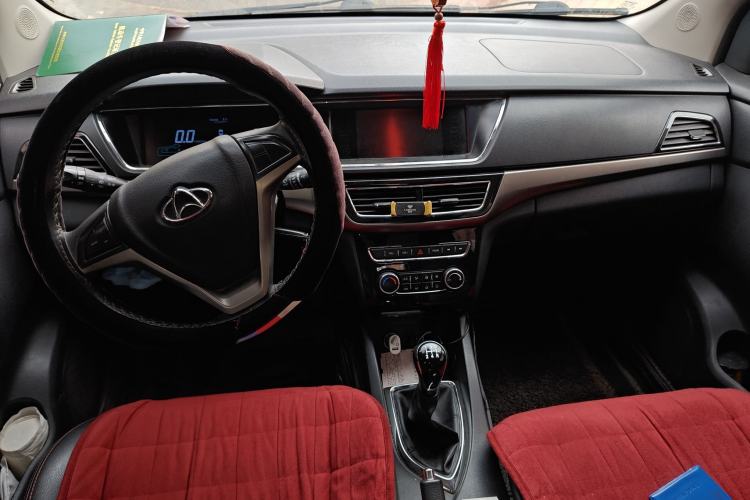 Used CHANGAN KAICHENG Oushang A600 2016 1.5L Manual Elite 7-Seater Center Console