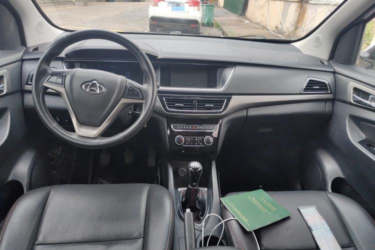 Used CHANGAN KAICHENG Oushang A600 2016 1.5L Manual Luxury 7-Seater Center Console