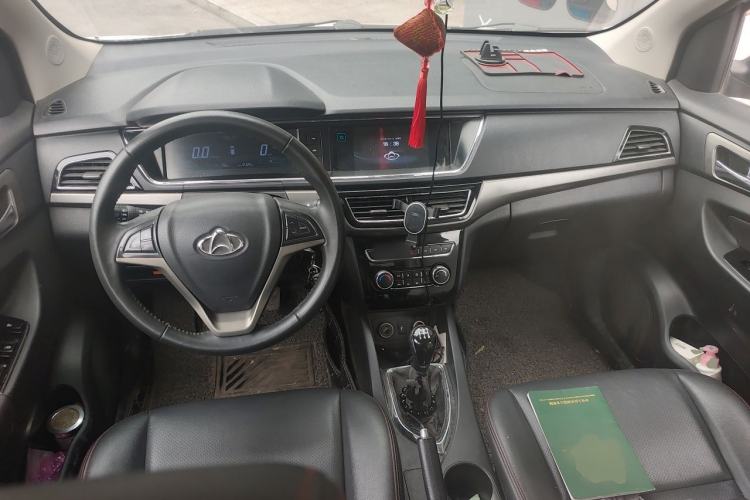 Used CHANGAN KAICHENG Oushang A600 2016 1.5L Manual Luxury 7-Seater Center Console