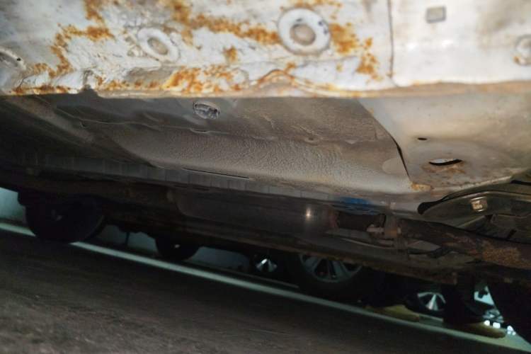 Used CHANGAN KAICHENG Oushang A600 2016 1.5L Manual Elite 7-Seater Chassis Front Right