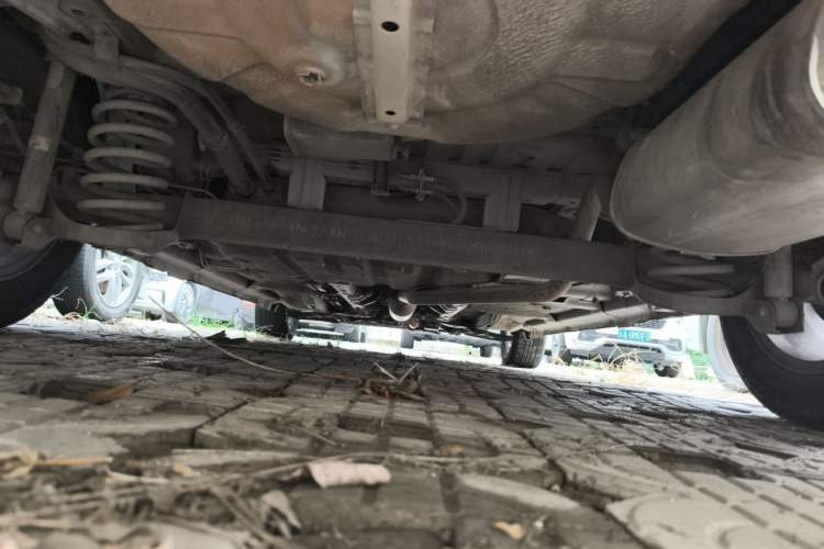 Used CHANGAN KAICHENG Oushang A600 2016 1.5L Manual Elite 7-Seater Chassis Rear
