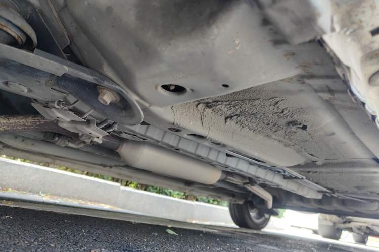 Used CHANGAN KAICHENG Oushang A600 2016 1.5L Manual Elite 7-Seater Chassis Rear Left