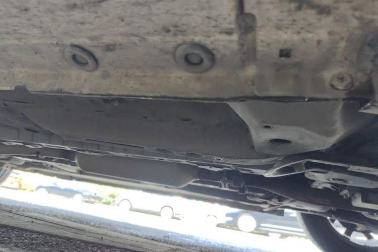 Used CHANGAN KAICHENG Oushang A600 2016 1.5L Manual Elite 7-Seater Chassis Rear Right