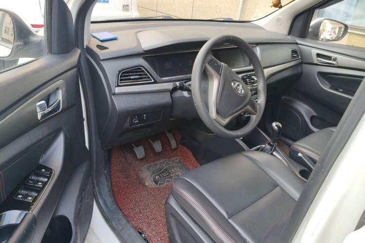 Used CHANGAN KAICHENG Oushang A600 2016 1.5L Manual Elite 7-Seater Driver Seat