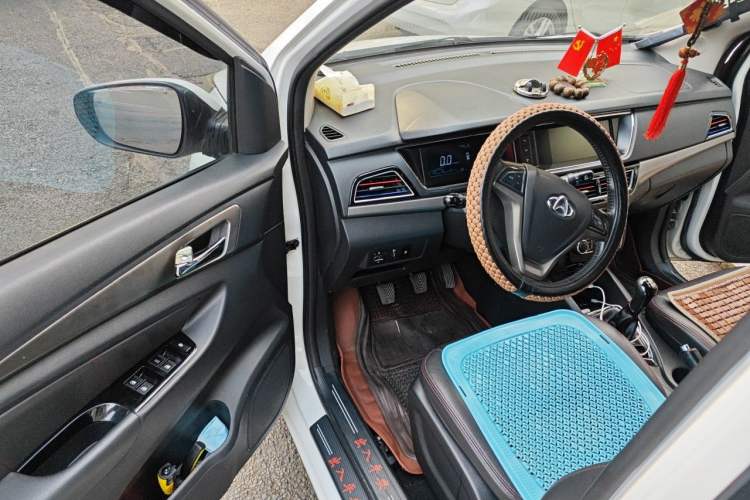 Used CHANGAN KAICHENG Oushang A600 2016 1.5L Manual Elite 7-Seater Driver Seat