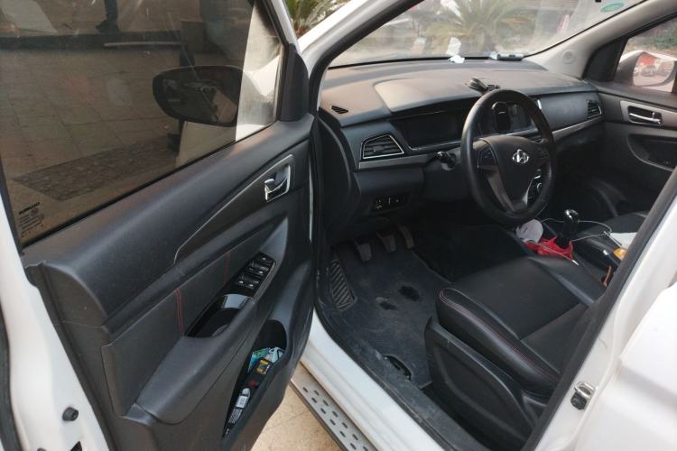 Used CHANGAN KAICHENG Oushang A600 2016 1.5L Manual Luxury 7-Seater Driver Seat