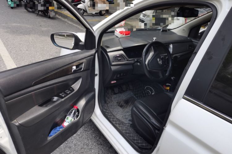 Used CHANGAN KAICHENG Oushang A600 2016 1.5L Manual Luxury 7-Seater Driver Seat