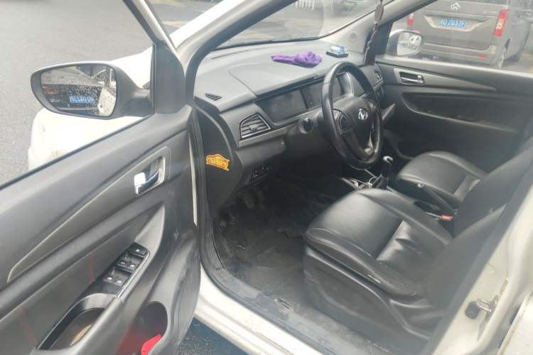 Used CHANGAN KAICHENG Oushang A600 2016 1.5L Manual Luxury 7-Seater Driver Seat