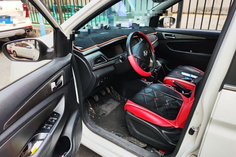 Used CHANGAN KAICHENG Oushang A600 2016 1.5L Manual Luxury 7-Seater Driver Seat