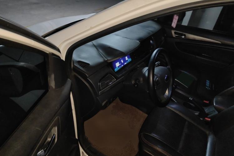 Used CHANGAN KAICHENG Oushang A600 2016 1.5L Manual Luxury 7-Seater Driver Seat