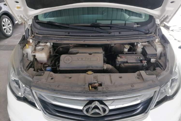Used CHANGAN KAICHENG Oushang A600 2016 1.5L Manual Luxury 7-Seater Engine Bay