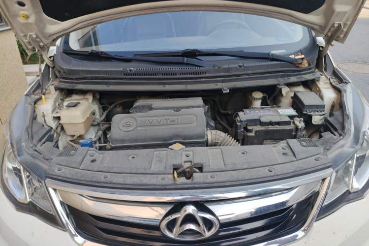 Used CHANGAN KAICHENG Oushang A600 2016 1.5L Manual Elite 7-Seater Engine Bay