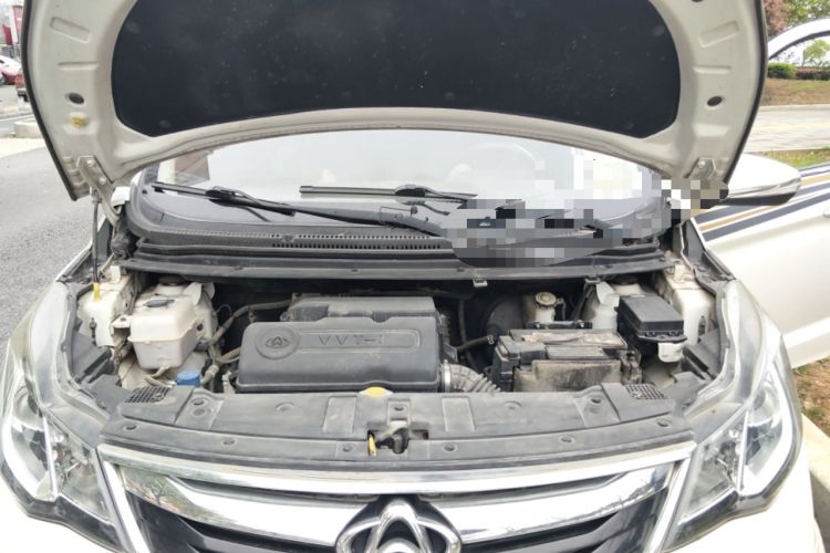 Used CHANGAN KAICHENG Oushang A600 2016 1.5L Manual Luxury 7-Seater Engine Bay