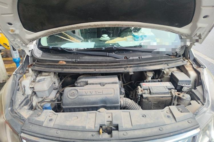 Used CHANGAN KAICHENG Oushang A600 2016 1.5L Manual Luxury 7-Seater Engine Bay