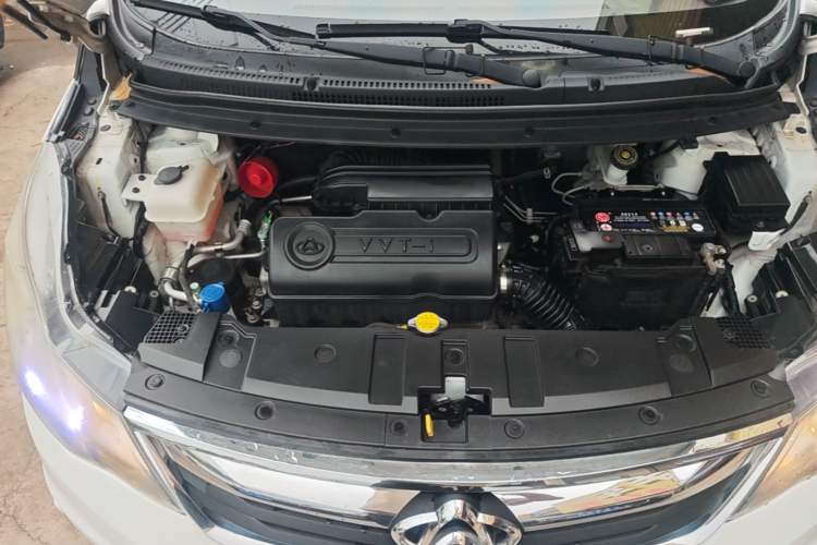 Used CHANGAN KAICHENG Oushang A600 2016 1.5L Manual Luxury 7-Seater Engine Bay