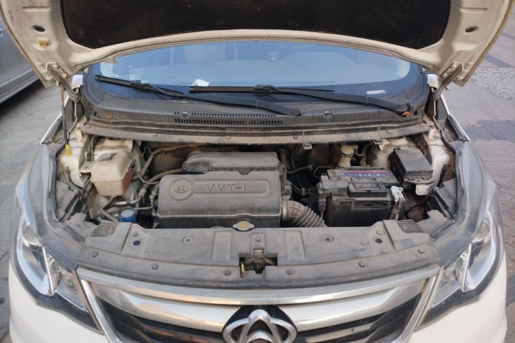Used CHANGAN KAICHENG Oushang A600 2016 1.5L Manual Luxury 7-Seater Engine Bay