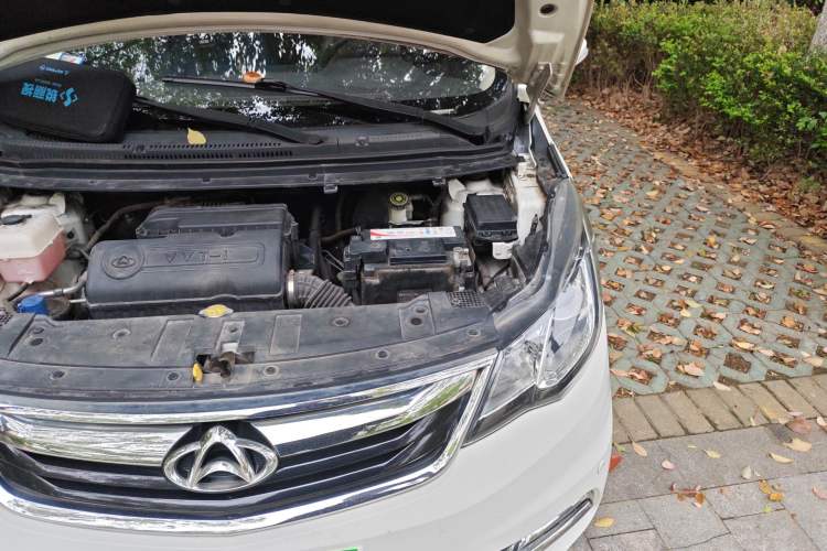 Used CHANGAN KAICHENG Oushang A600 2016 1.5L Manual Luxury 7-Seater Engine Bay Left
