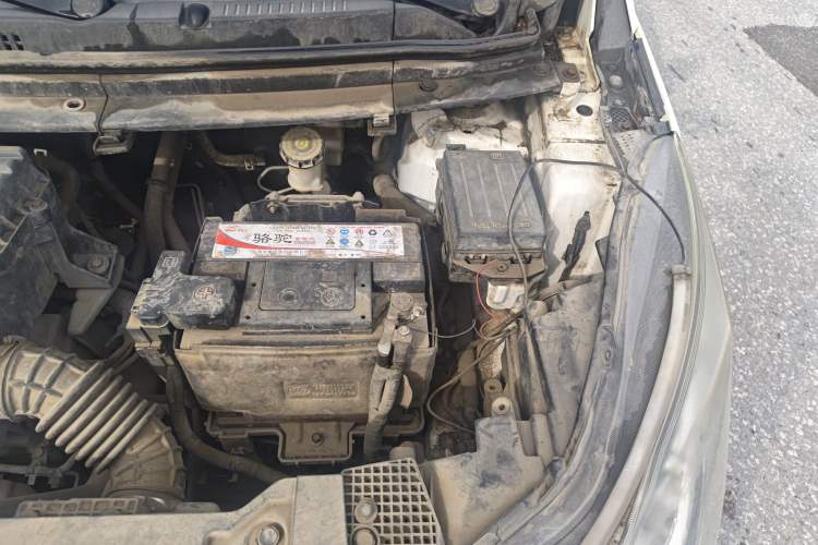 Used CHANGAN KAICHENG Oushang A600 2016 1.5L Manual Elite 7-Seater Engine Bay Left