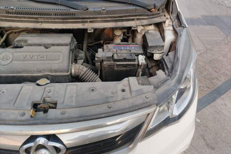 Used CHANGAN KAICHENG Oushang A600 2016 1.5L Manual Luxury 7-Seater Engine Bay Left