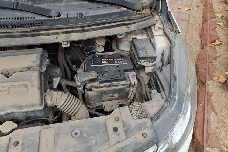 Used CHANGAN KAICHENG Oushang A600 2016 1.5L Manual Elite 7-Seater Engine Bay Left