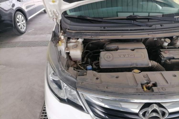 Used CHANGAN KAICHENG Oushang A600 2016 1.5L Manual Luxury 7-Seater Engine Bay Right