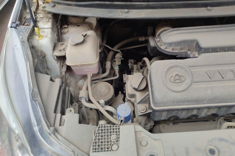 Used CHANGAN KAICHENG Oushang A600 2016 1.5L Manual Luxury 7-Seater Engine Bay Right