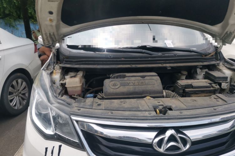 Used CHANGAN KAICHENG Oushang A600 2016 1.5L Manual Luxury 7-Seater Engine Bay Right
