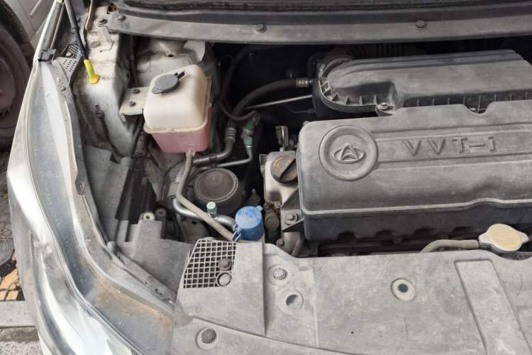 Used CHANGAN KAICHENG Oushang A600 2016 1.5L Manual Elite 7-Seater Engine Bay Right