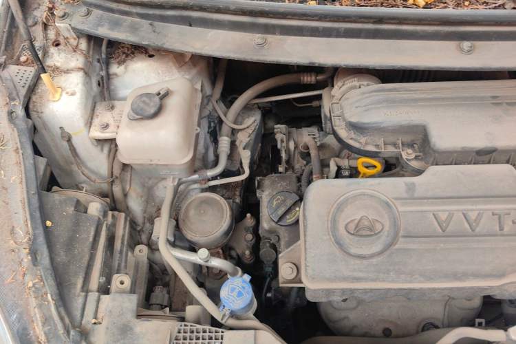 Used CHANGAN KAICHENG Oushang A600 2016 1.5L Manual Elite 7-Seater Engine Bay Right