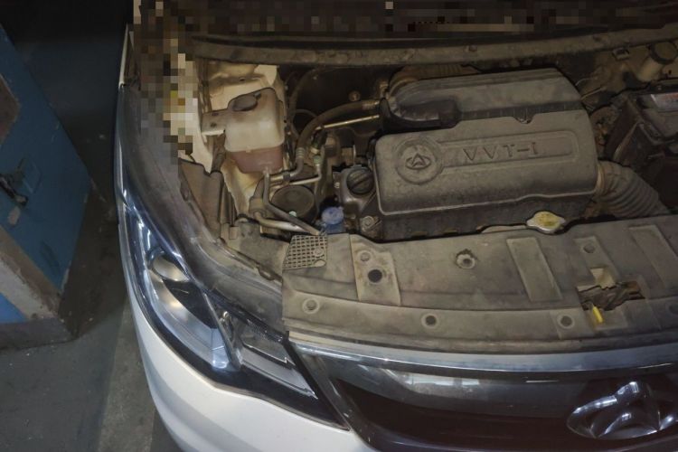 Used CHANGAN KAICHENG Oushang A600 2016 1.5L Manual Elite 7-Seater Engine Bay Right