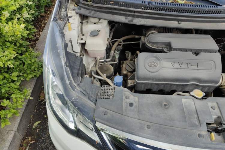 Used CHANGAN KAICHENG Oushang A600 2016 1.5L Manual Elite 7-Seater Engine Bay Right