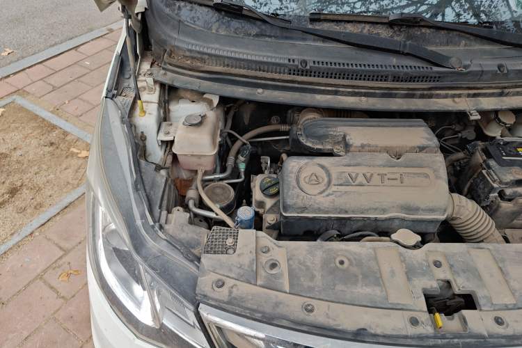 Used CHANGAN KAICHENG Oushang A600 2016 1.5L Manual Elite 7-Seater Engine Bay Right