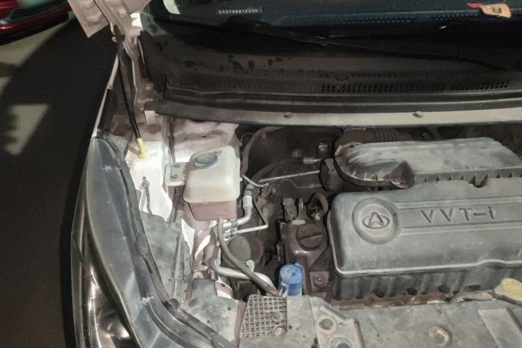 Used CHANGAN KAICHENG Oushang A600 2016 1.5L Manual Luxury 7-Seater Engine Bay Right