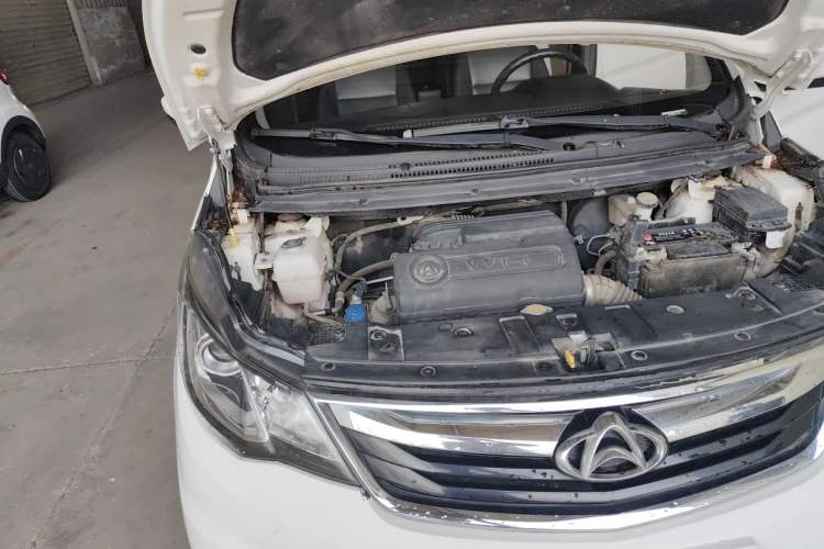 Used CHANGAN KAICHENG Oushang A600 2016 1.5L Manual Luxury 7-Seater Engine Bay Right