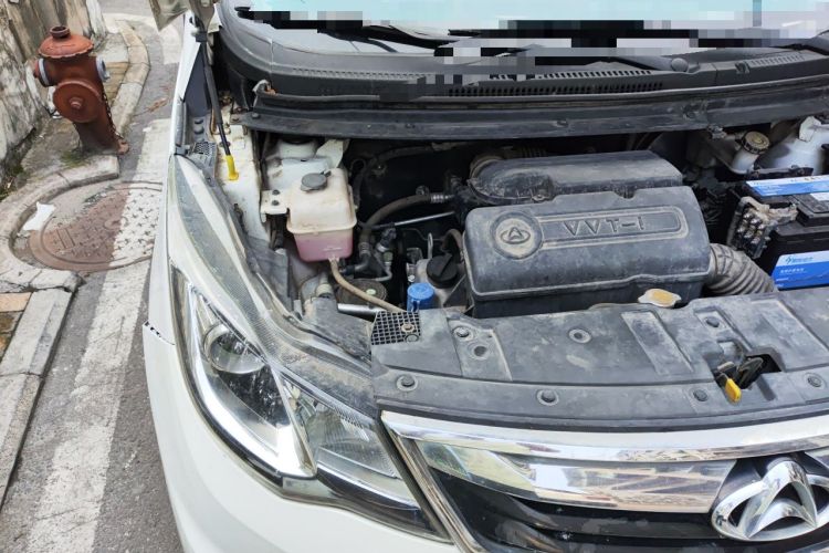 Used CHANGAN KAICHENG Oushang A600 2016 1.5L Manual Luxury 7-Seater Engine Bay Right
