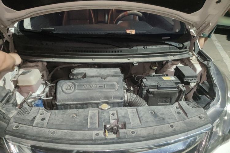 Used CHANGAN KAICHENG Oushang A600 2016 1.5L Manual Luxury 7-Seater Engine Bay