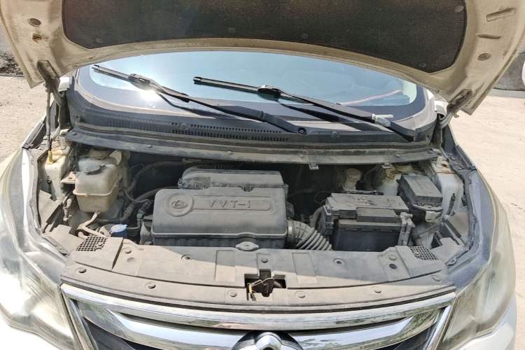 Used CHANGAN KAICHENG Oushang A600 2016 1.5L Manual Elite 7-Seater Engine Bay